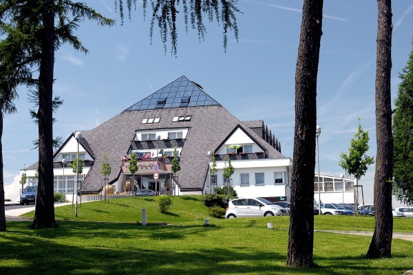 Pyramida 1 Kurhotel